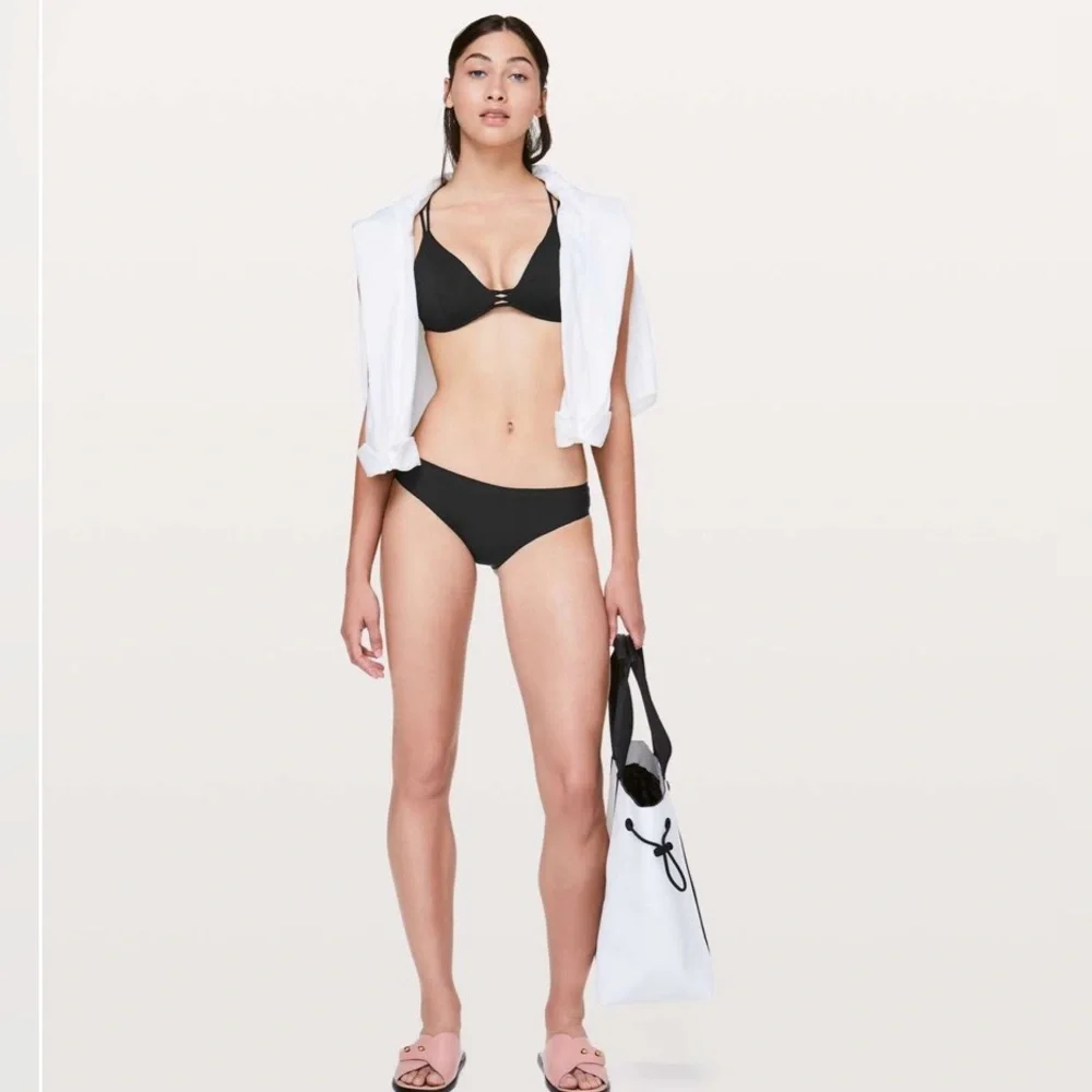 NEW Lululemon Explore the Shore Bottom in Black